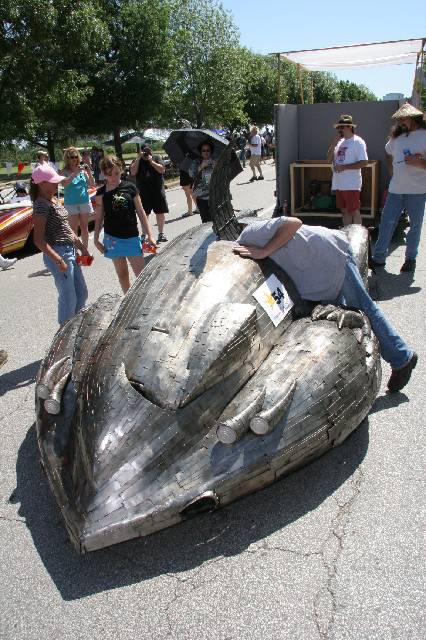 v2006_ArtCar_3_Parade 098 